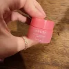 Hình ảnh đánh giá Mặt nạ ngủ môi Laneige hương quả mọng Mini 3g, phiên bản Trung