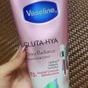 Hình ảnh đánh giá Sữa dưỡng thể Vaseline 70X màu hồng, chai 300 ml nhập khẩu