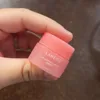 Video đánh giá Mặt nạ ngủ môi Laneige hương quả mọng Mini 3g, phiên bản Trung