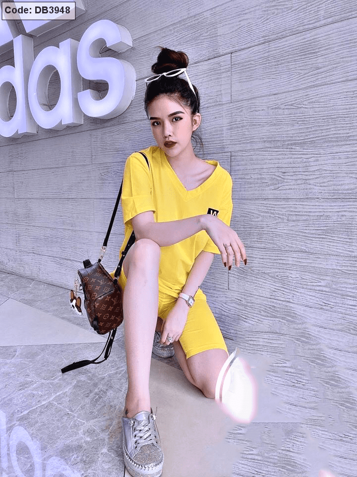 Chợ sỉ set bộ áo cổ tim quần lững chữ thêu logo