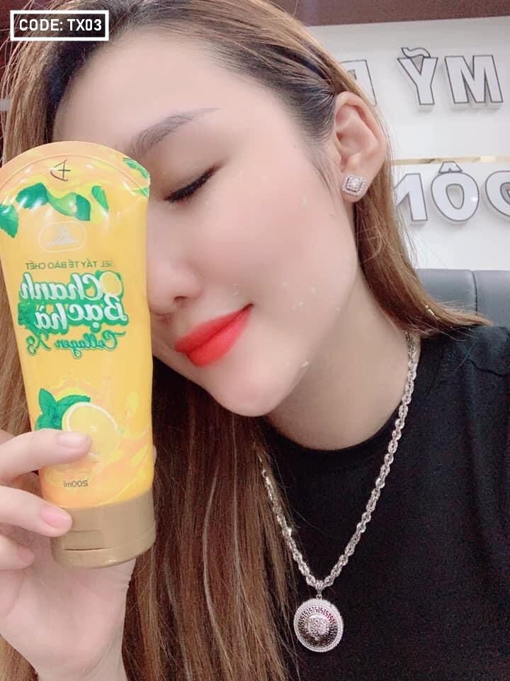 Gel tẩy tế bào chết Collagen x3