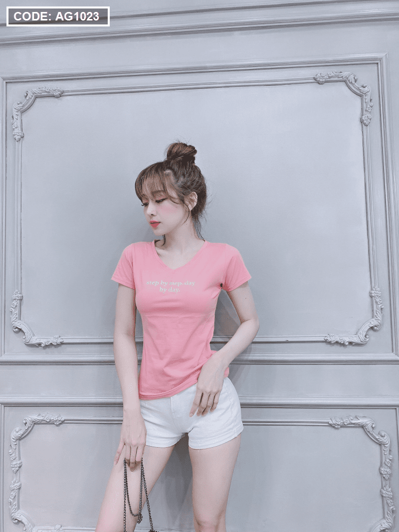 Giá sỉ áo thun nữ cổ tim thêu chữ