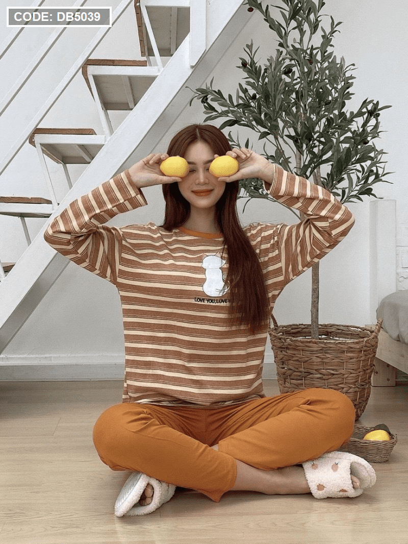 Địa điểm sỉ set bộ nữ tay dài áo sọc thêu mèo