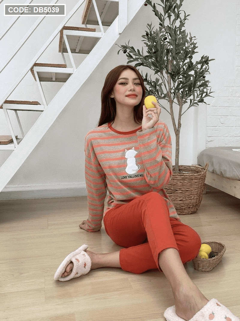 Địa điểm sỉ set bộ nữ tay dài áo sọc thêu mèo
