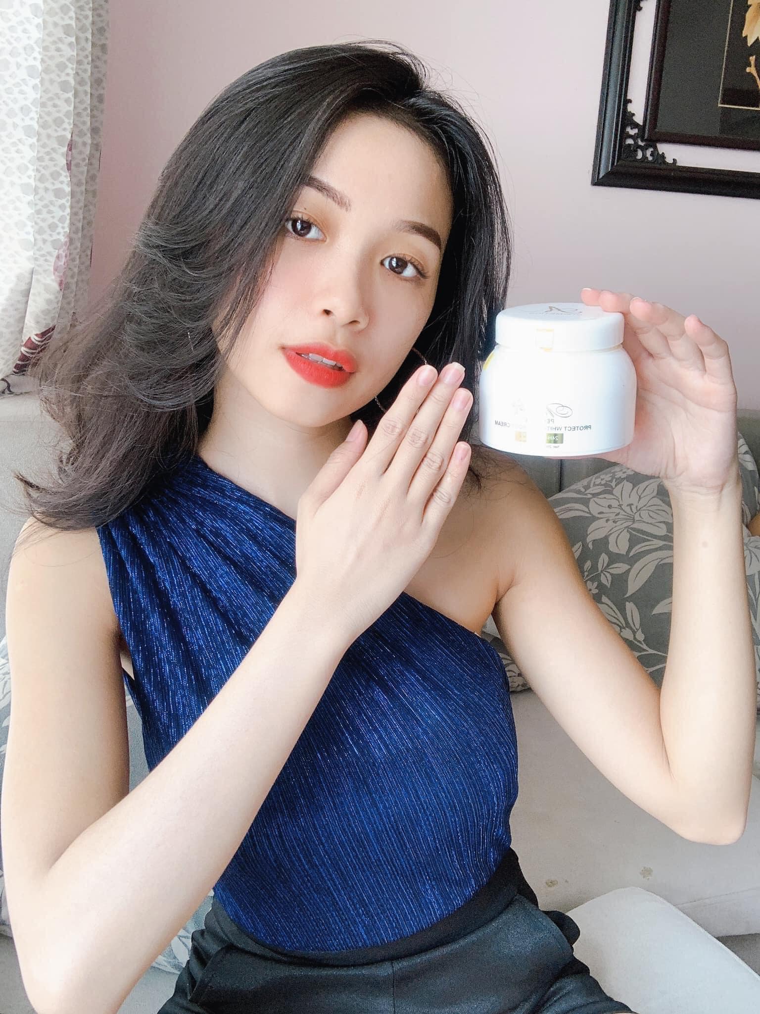 Kem body mềm nước hoa A Cosmetics chính hãng