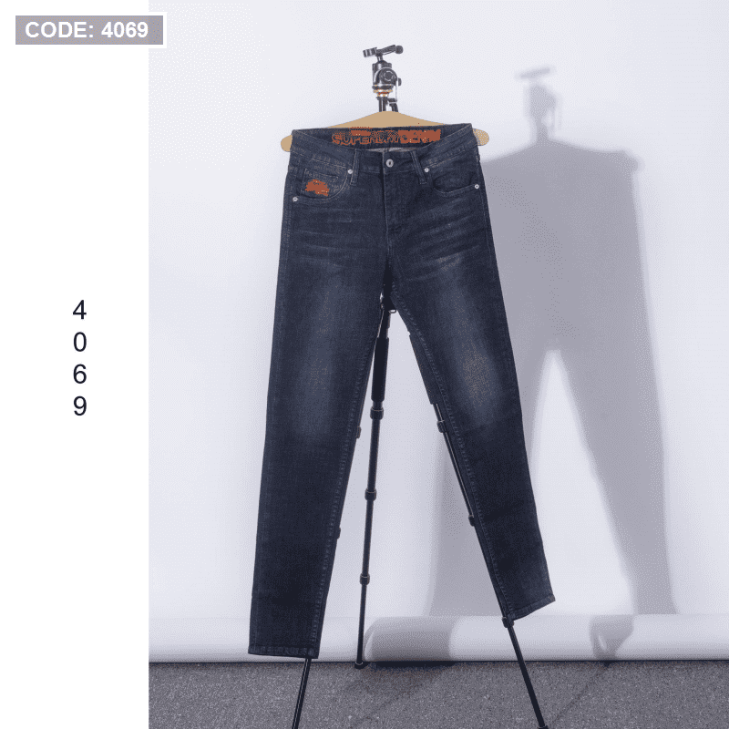 Địa điểm sỉ quần jean dài nam ống nhỏ 4069