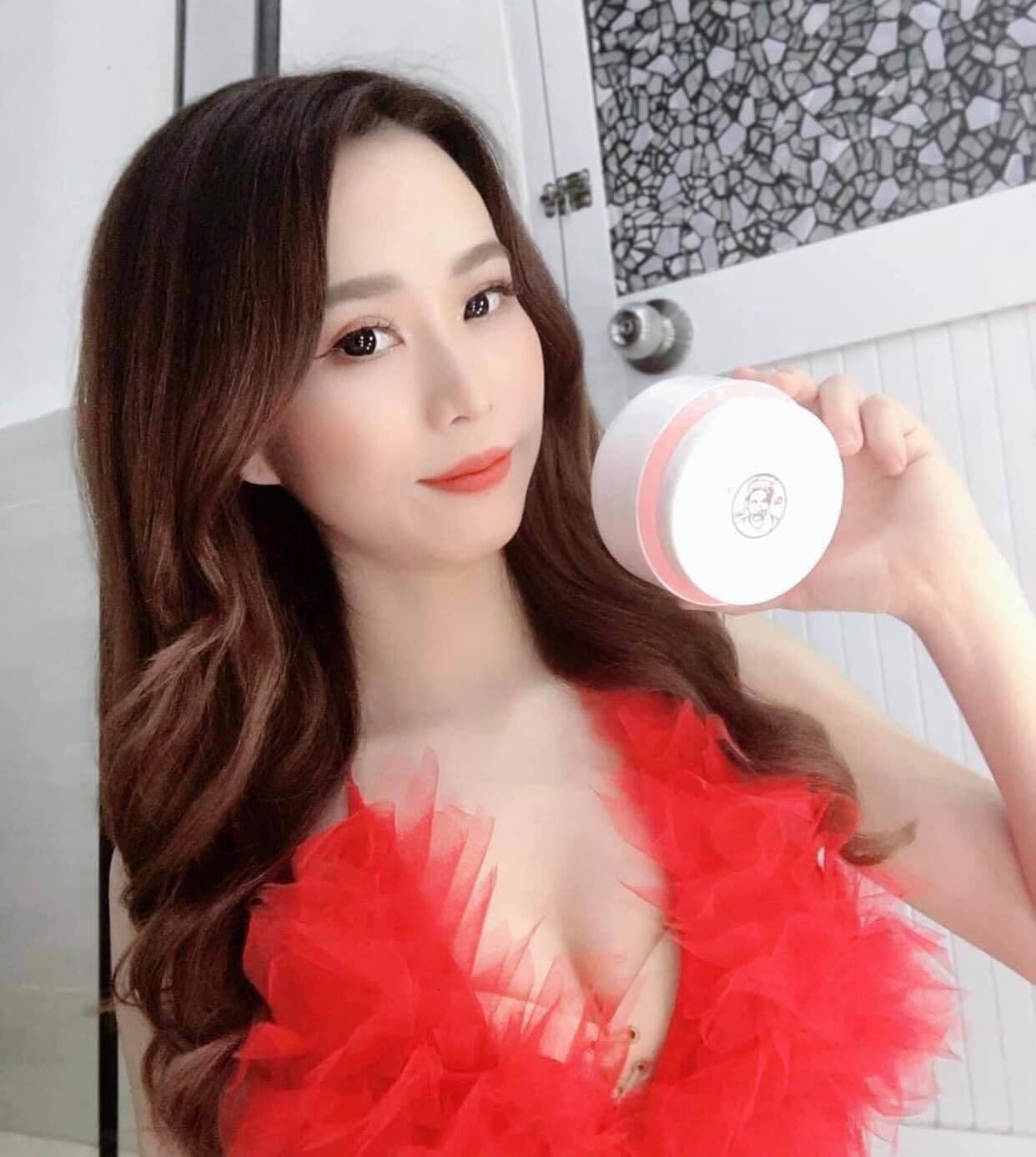 KEM BODY PHẤN BÀ LÃO