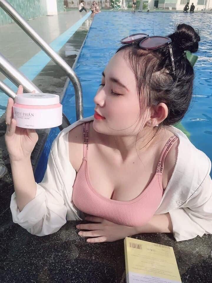 KEM BODY PHẤN BÀ LÃO