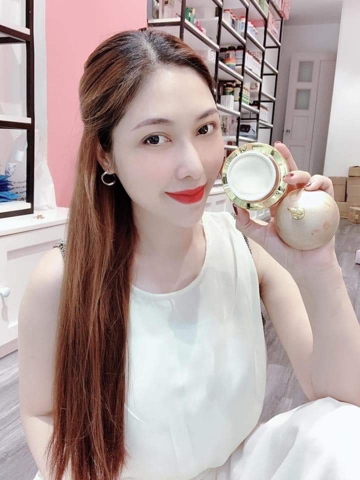 Kem face Q2 Collagen vip vàng