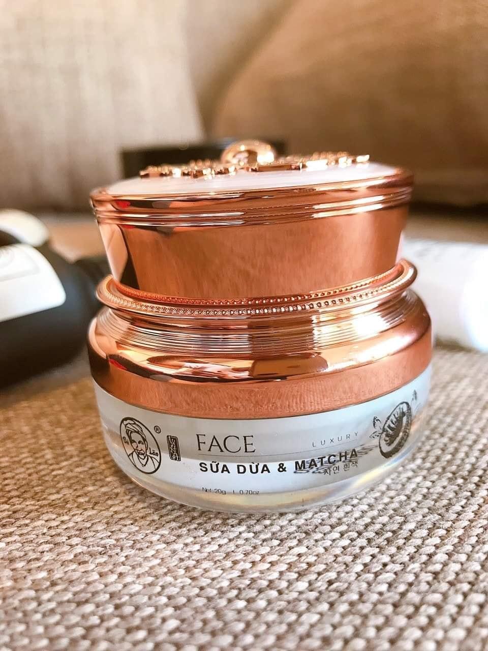 Kem face luxury sữa dừa & matcha Bà Lão hàng chính hãng