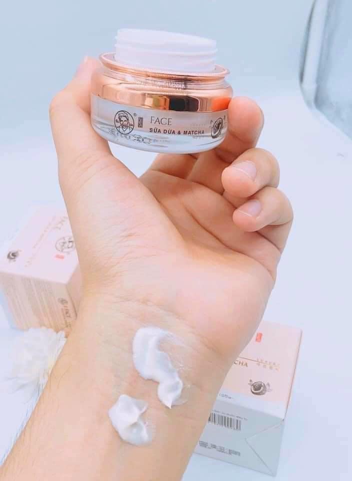Kem face luxury sữa dừa & matcha Bà Lão hàng chính hãng