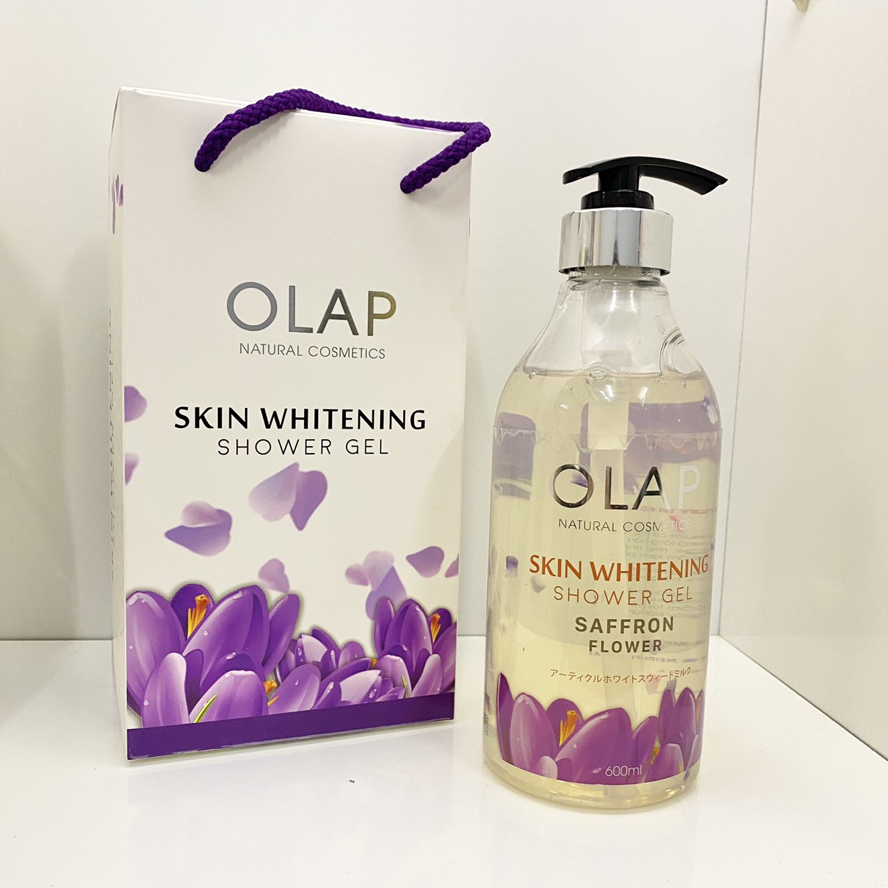 14805-1120377600-z2940045958688-19e2f622a79442facd3bb535e52c0c33-4.jpg Sữa Tắm Trắng Da Olap French Màu Tím 600ml - 8938519955936