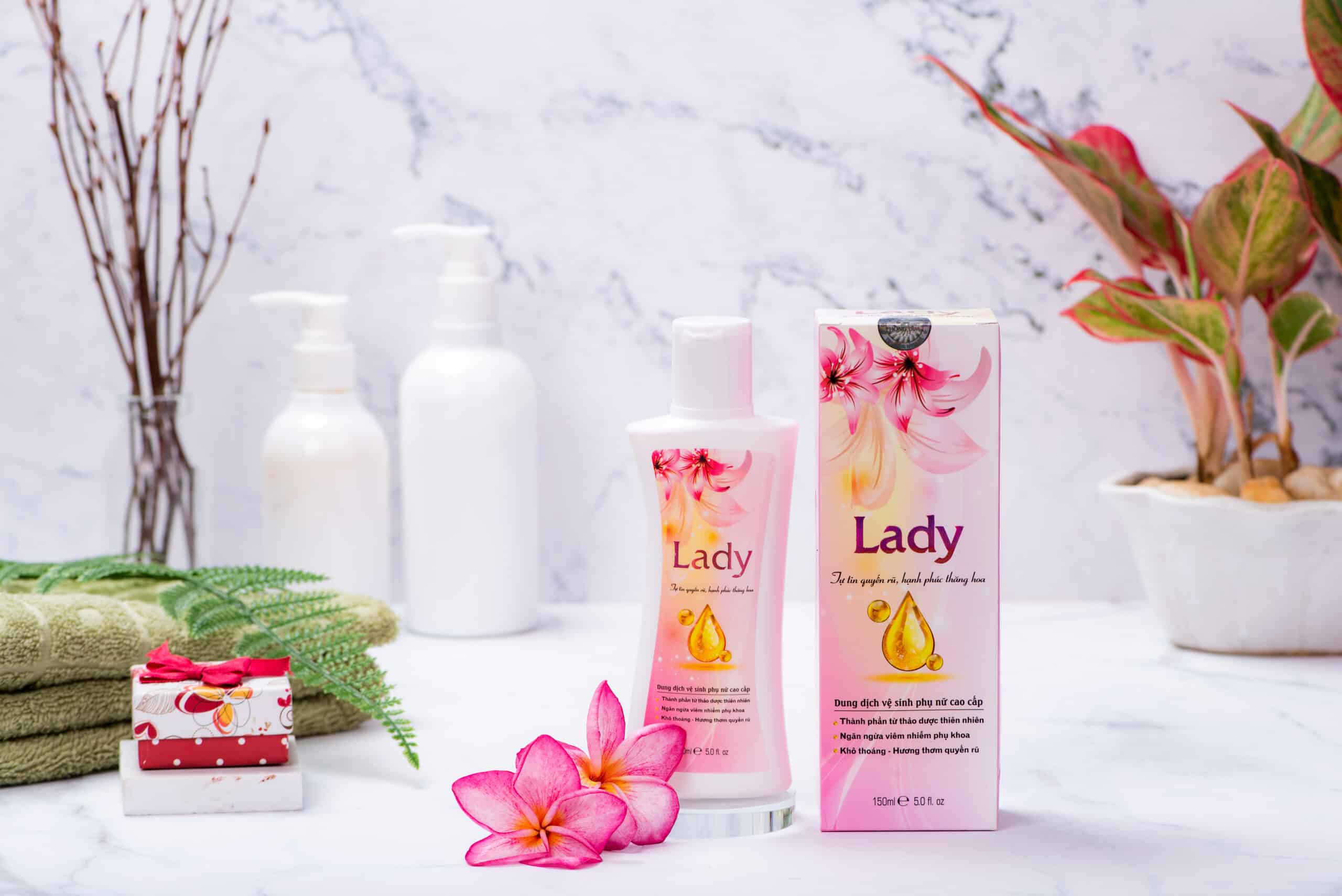 Dung dịch vệ sinh phụ nữ cao cấp Lady công ty Hồng Tâm chính hãng - 8938529135090