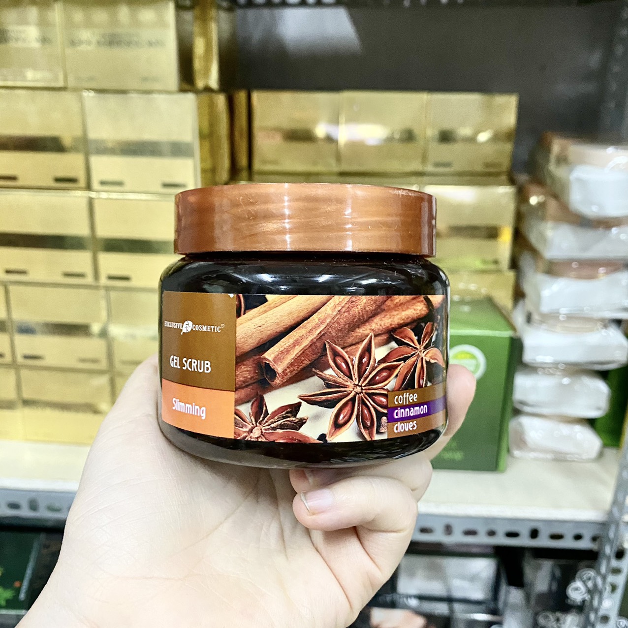 Tẩy tế bào Chết toàn thân quế hồi Nga Gel Scrub Coffee & Cinnamon Cloves 380g Chính Hãng - 4813053000806