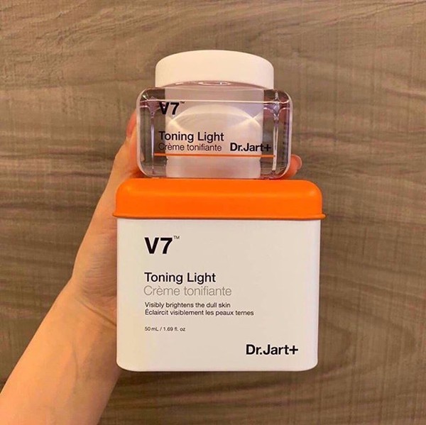 Kem dưỡng Dr Jart+ làm sáng da mờ thâm nám 50ml V7 Toning Light Chính hãng - 8809535807472
