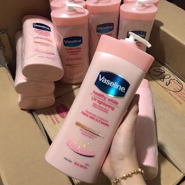 Sữa dưỡng thể trắng da Vaseline Healthy White 750ml Chính hãng - 8901030667428