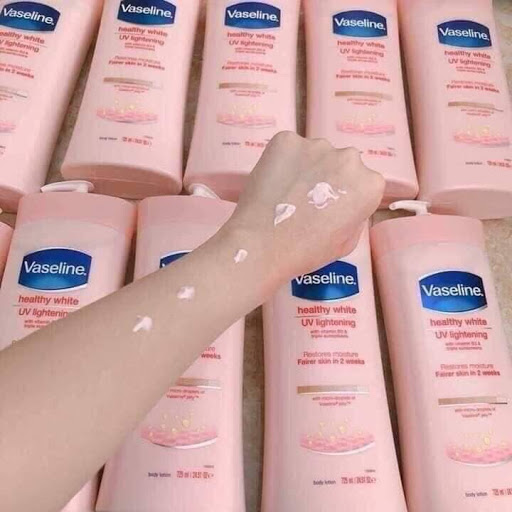 Sữa dưỡng thể trắng da Vaseline Healthy White 750ml Chính hãng - 8901030667428