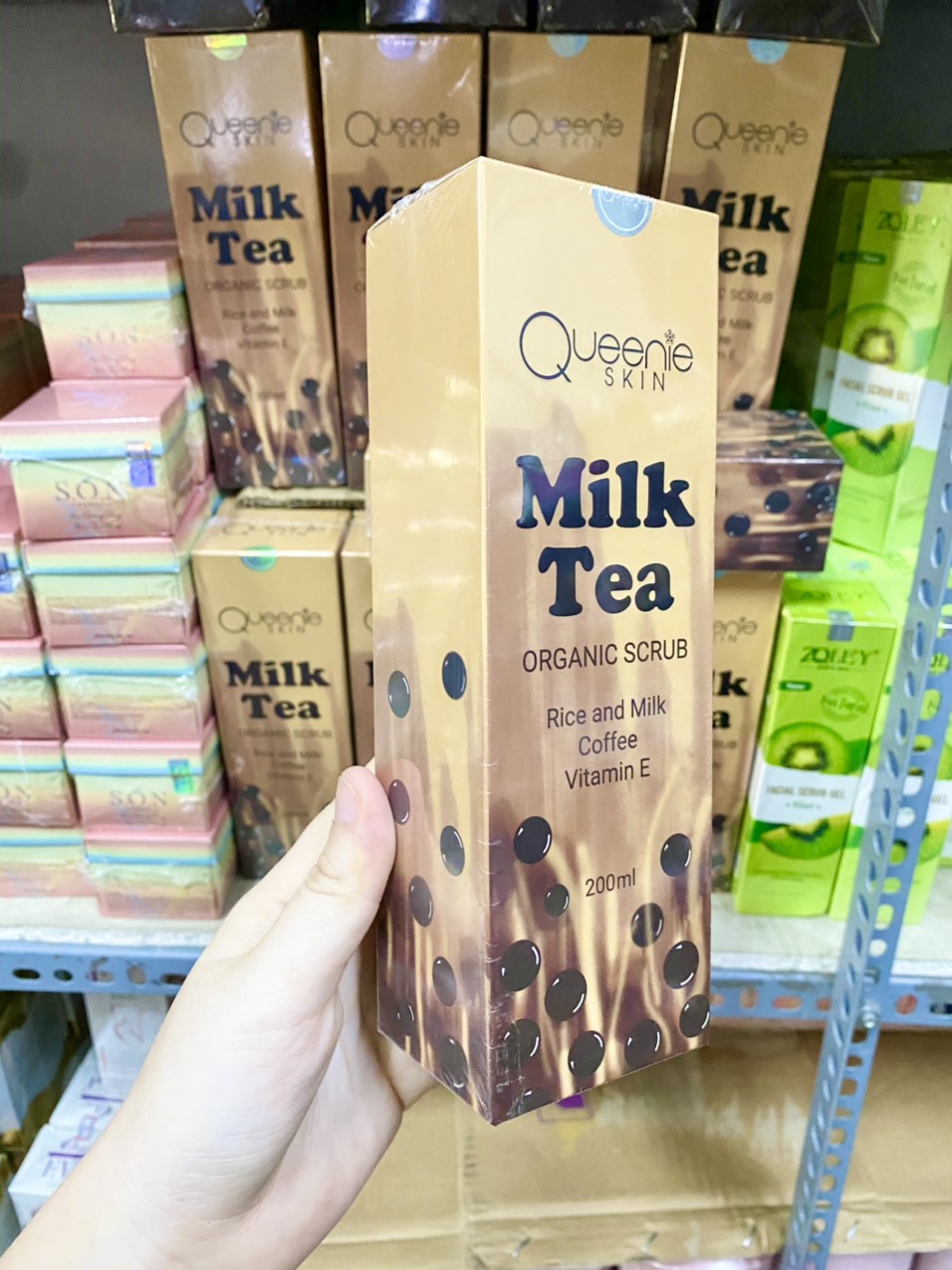 Tẩy tế bào chết Milk Tea Organic Scrub Queenie Skin chính hãng 18 Tẩy tế bào chết Milk Tea Organic Scrub Queenie Skin chính hãng