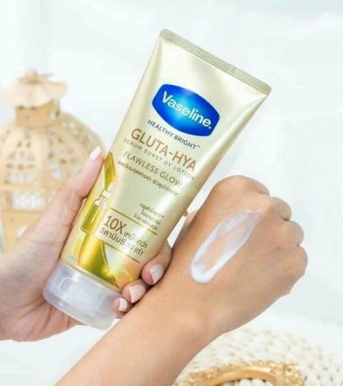 Sữa dưỡng thể Vaseline 10x Chai Vàng Healthy Bright Gluta Hya Serum Flawless Glow Chính Hãng - 8851932427739