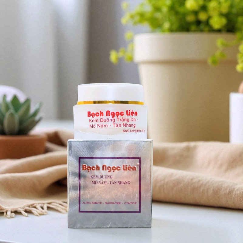 Nơi lấy sỉ kem Face Bạch Ngọc Liên 20g Dưỡng Trắng Da Mờ Nám 8 Nơi lấy sỉ kem Face Bạch Ngọc Liên 20g Dưỡng Trắng Da Mờ Nám