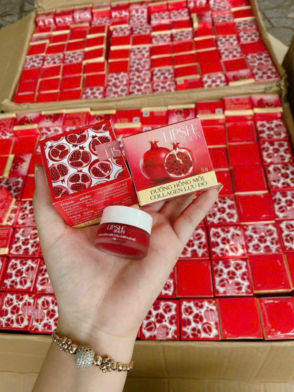 Dưỡng Hồng Môi Collagen Lựu Đỏ LIPSHE Beauty 2 Dưỡng Hồng Môi Collagen Lựu Đỏ LIPSHE Beauty
