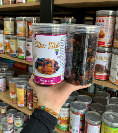 Nho Chi Lê Sấy Khô Loại Ngon 500g Hộp - NCLS