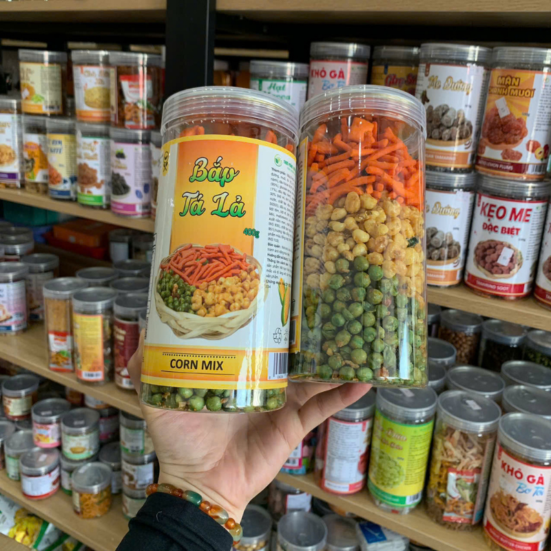 22536_152_20251203174137.png Bắp Tá Lả (Đậu hà lan - bim bim que - bắp mắm) Thơm Ngon 400g Hộp - BTL