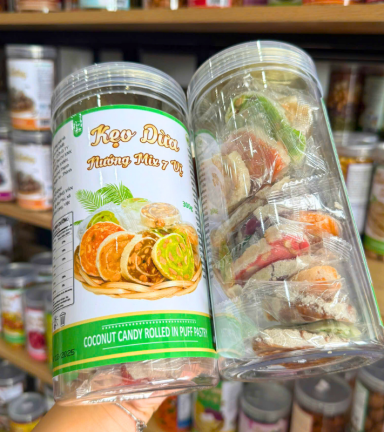 Kẹo Dừa Nướng - Kẹo Dừa Cuộn Bánh Phồng Mix 7 Vị Thơm Ngon 300g Hộp Pet - KDCBP