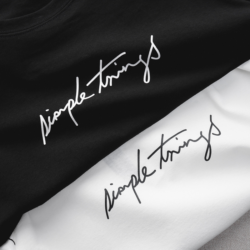 22796-z4853758782310-0f805101f995f8aea2d9d384c0d6fed8-2.png Áo Thun Nam Cổ Tròn In Chữ Simple Things Tay Viền Sọc (Có size 3x) - AB490