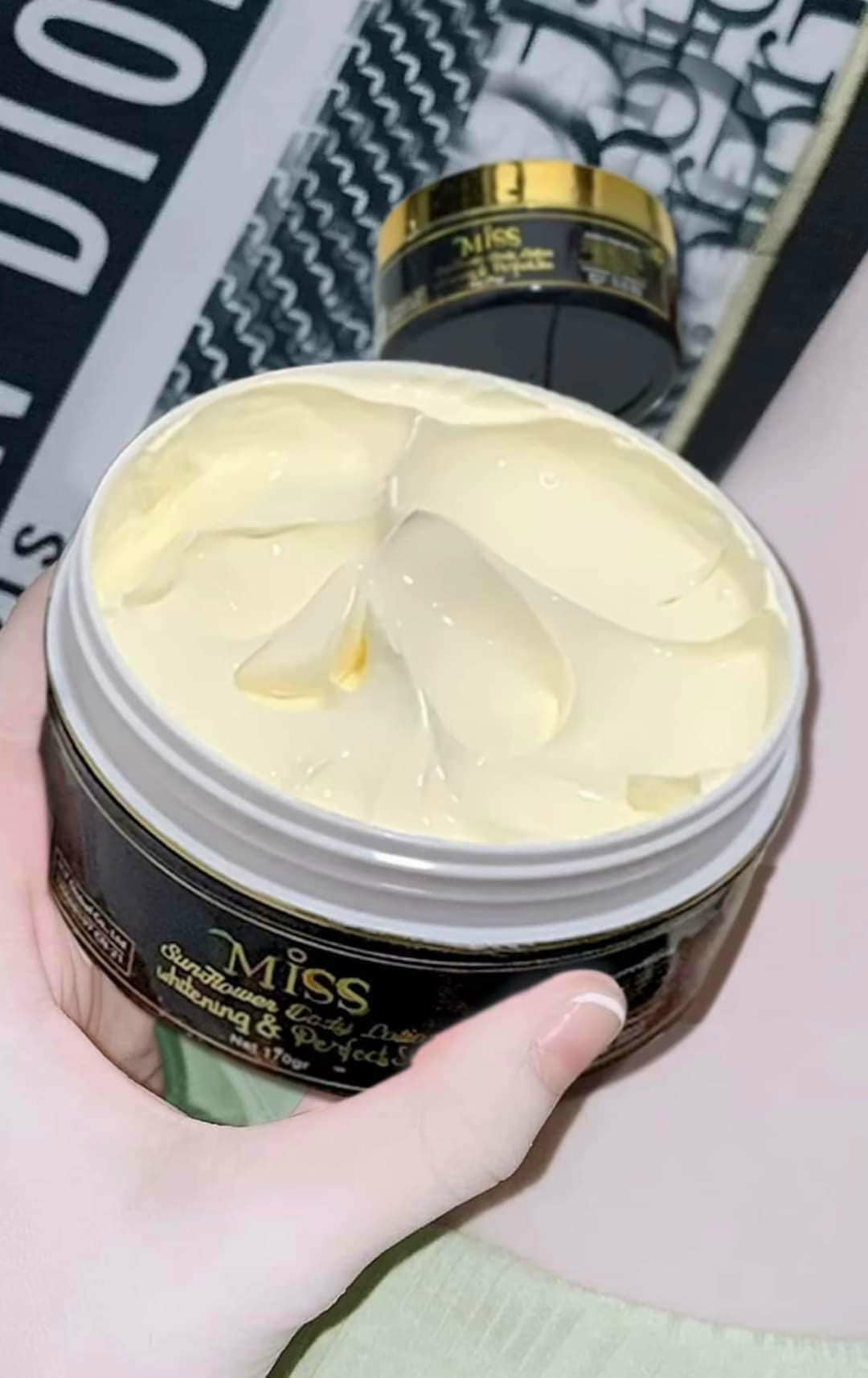 23809-434186728-2616940975143827-125734904145715097-n.jpg Kem Body Miss SunFlower Thái Lan 170gr - 8858135051013