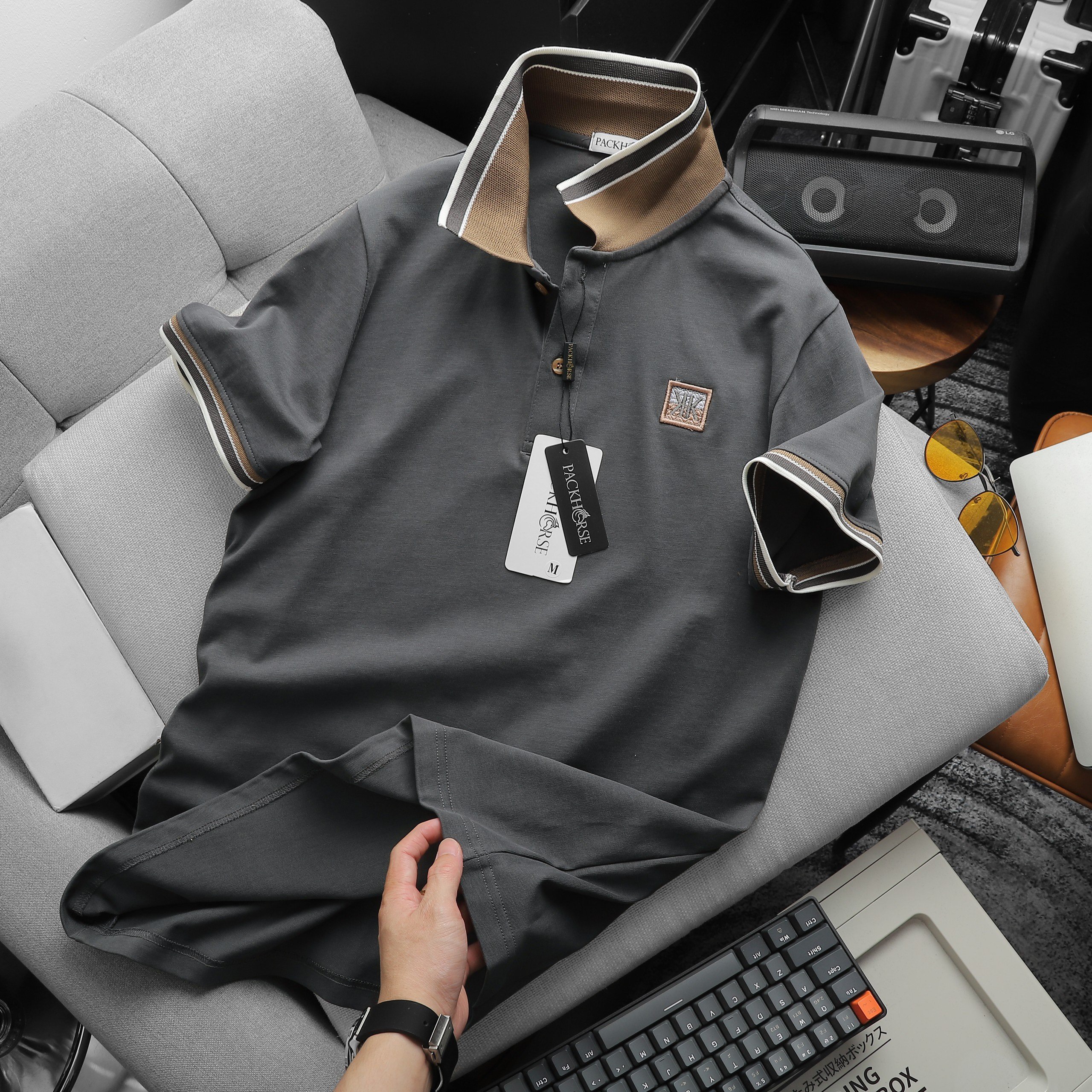 24098_z5371346446685-8a3cab79816defa2d503be0c0746894e_20240422045658-2.jpg Áo Thun Nam Cổ Bẻ Pack Horse Thêu Nổi Logo Chữ KK (Có size 3x) - CS225