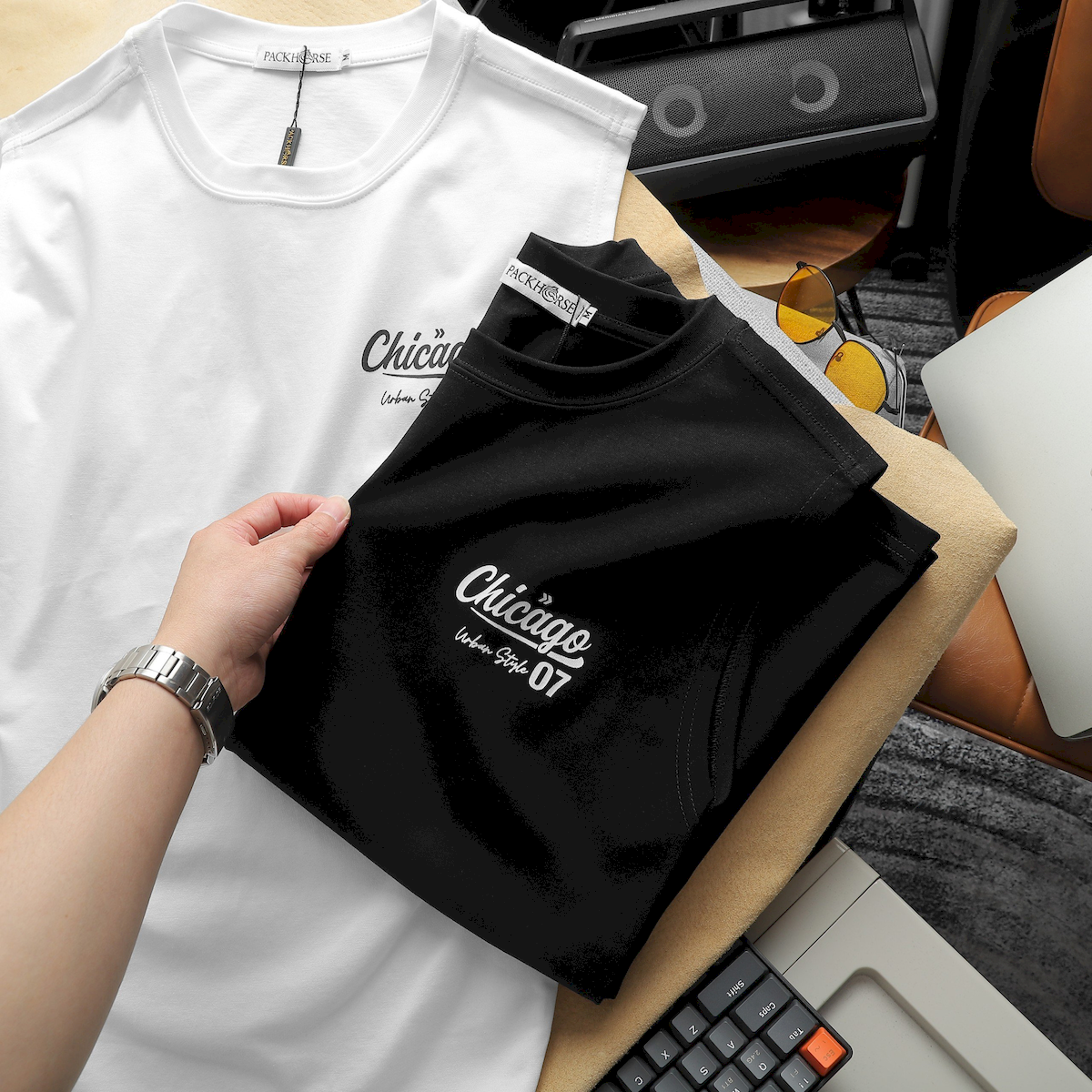 24146_z5382473650094-7b58cc73fc2c66df234133fe4a3e48cc_20240427105212-3.png Áo Thun Nam Ba Lỗ Pack Horse In Chữ Chicago - AB513