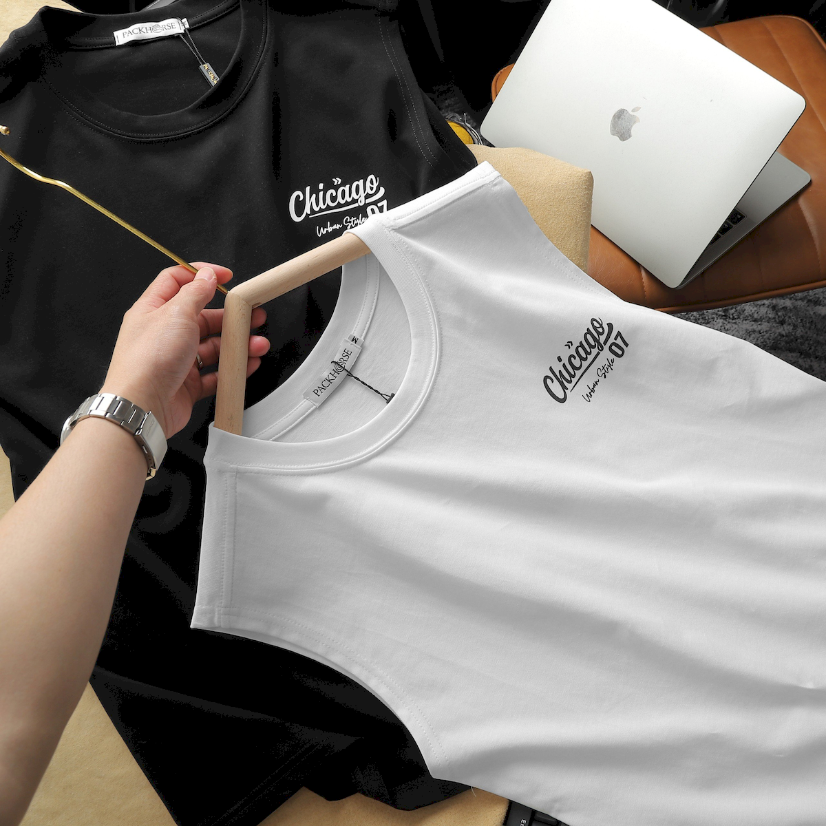 24146_z5382473659553-5c54eaf10e105a4a1664a99b971f10b9_20240427105213-3.png Áo Thun Nam Ba Lỗ Pack Horse In Chữ Chicago - AB513