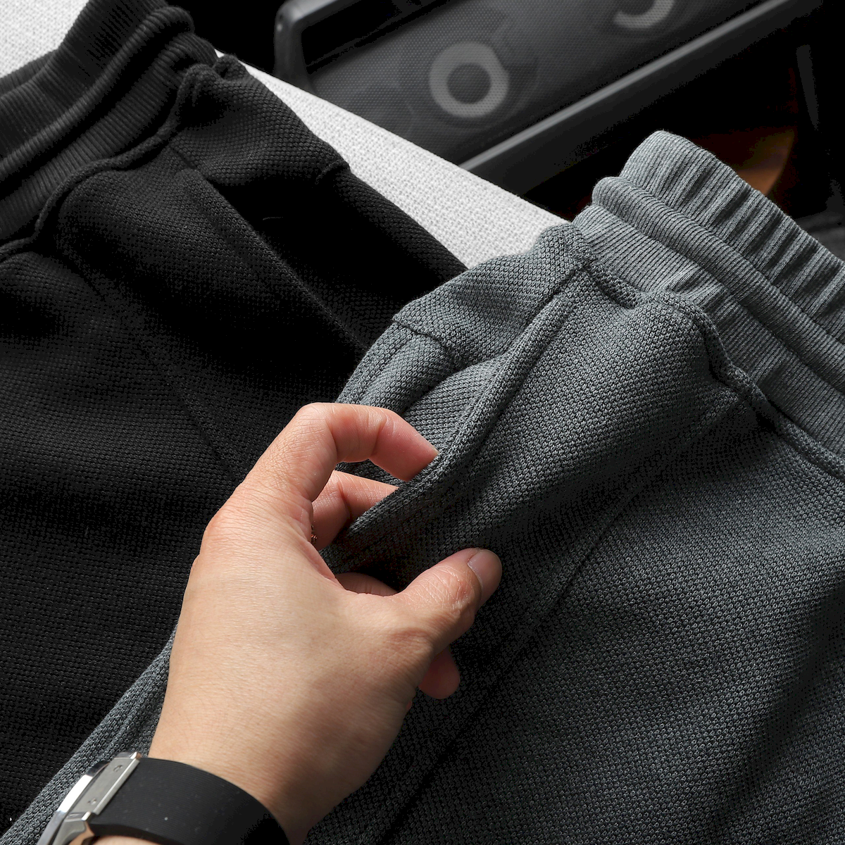 24250_z5425925798033-c327274ea6e2509e6dea9b3a070f928d_20240517174836-2.png Quần Short Thun Nam Viền Sọc Thêu Logo Chữ - QB430