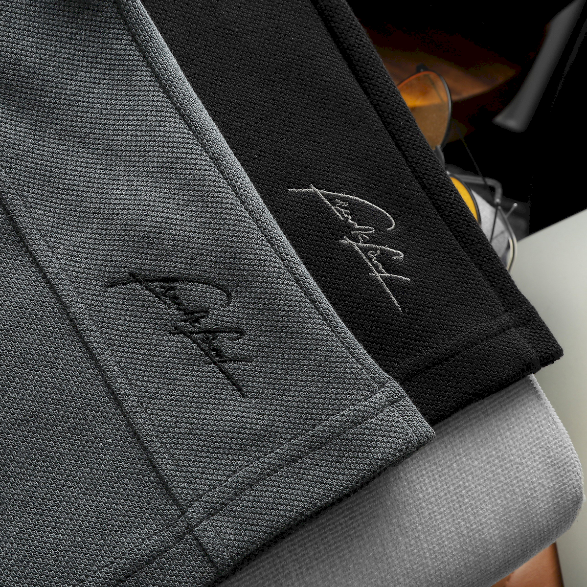 24250_z5425925819649-8769b450ba05f6246f23ecff95f4b2d8_20240517174838-2.png Quần Short Thun Nam Viền Sọc Thêu Logo Chữ - QB430