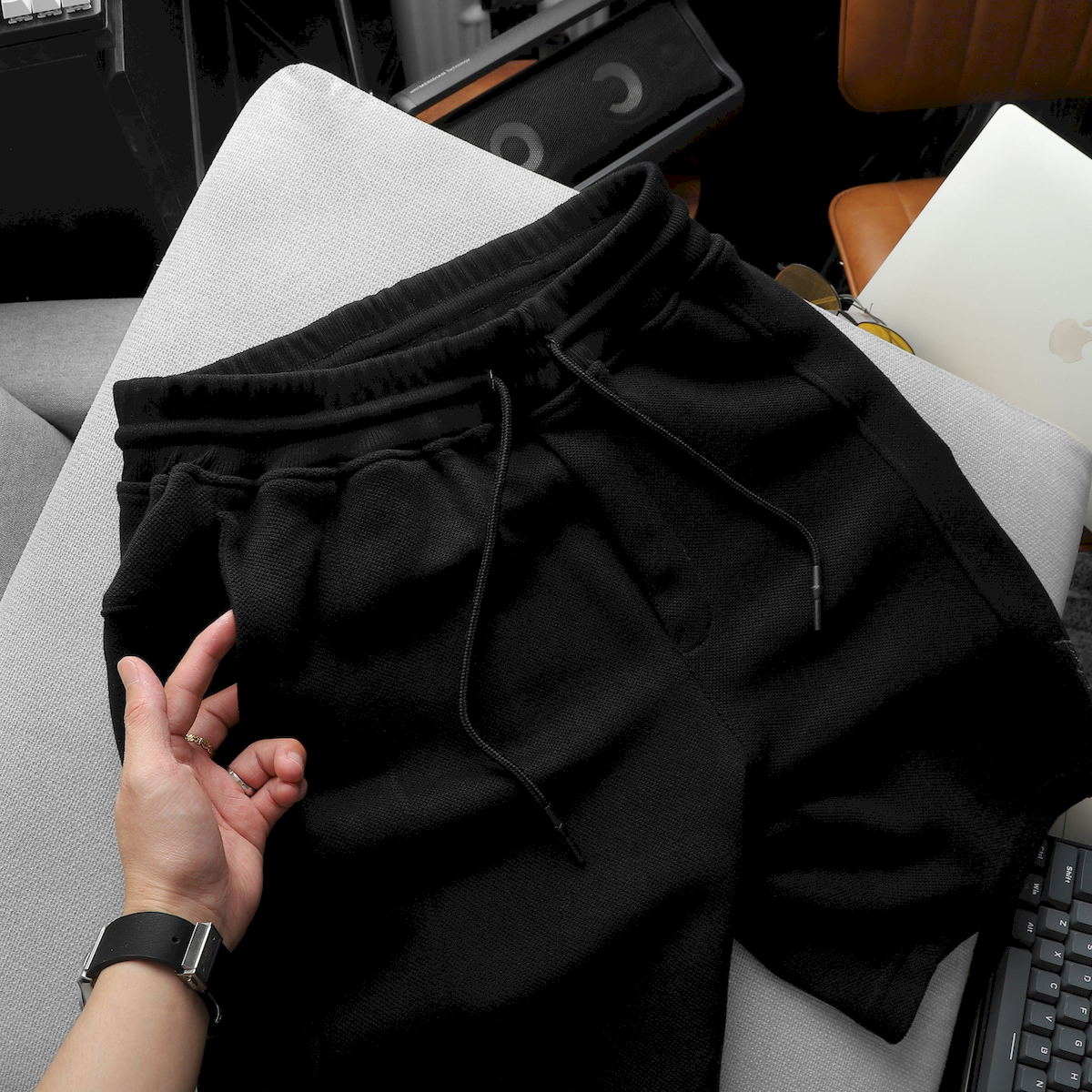 24250_z5425925855963-2df9dc1d3e44fa814aa17fcc6aff8ef6_20240517174914-2.png Quần Short Thun Nam Viền Sọc Thêu Logo Chữ - QB430