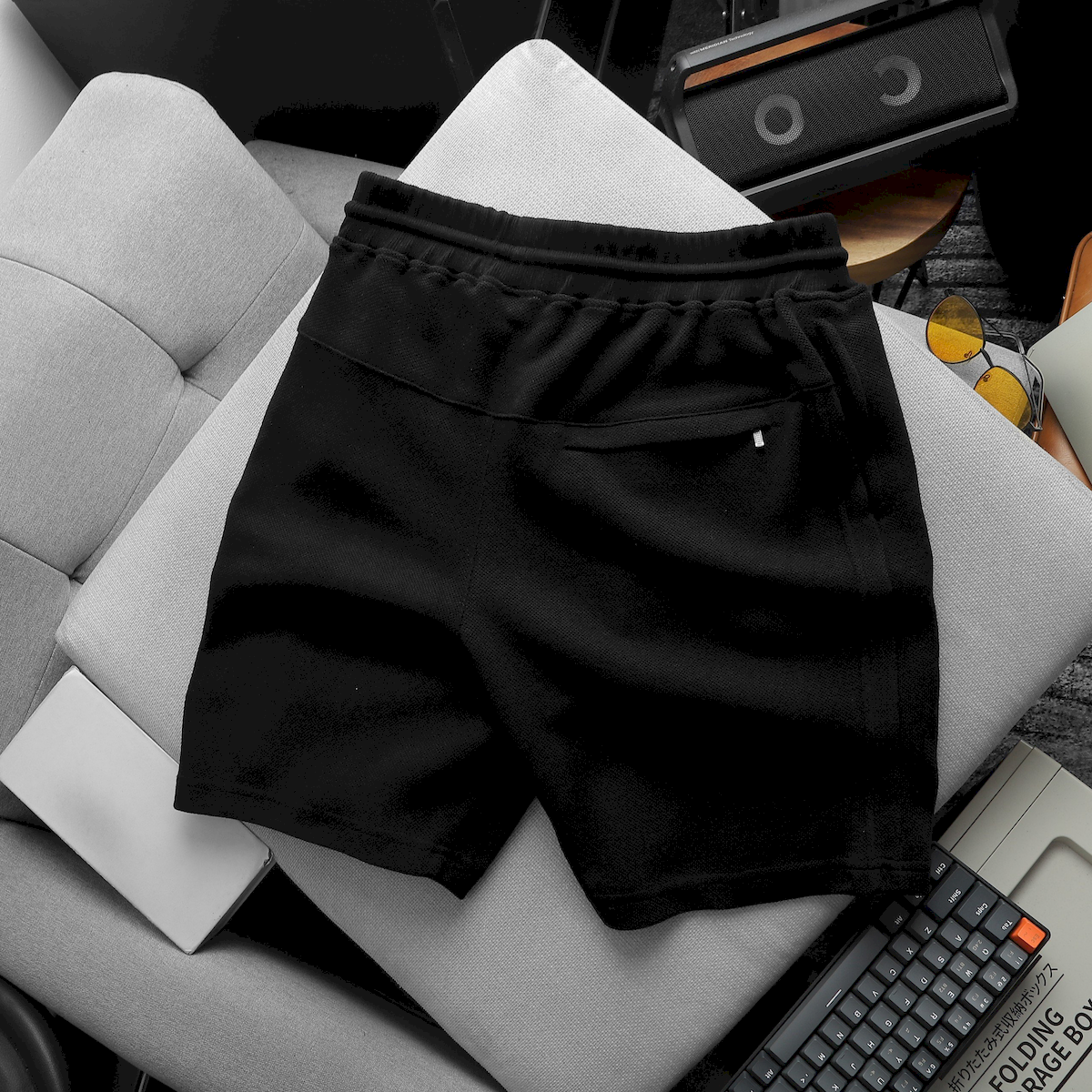 24250_z5425925891387-39b92624bd078904e36513e9a1efb26e_20240517174929-2.png Quần Short Thun Nam Viền Sọc Thêu Logo Chữ - QB430