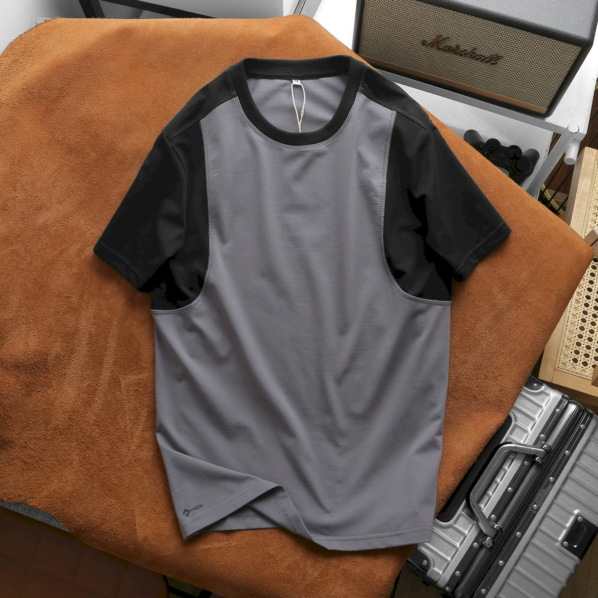 24337_z5463802856110-dad17b78250519eb12044b926b92c9e8_20240522102737-2.png Áo Thun Nam Cổ Tròn Tay Phối Màu (Có Size 3x) - AB518