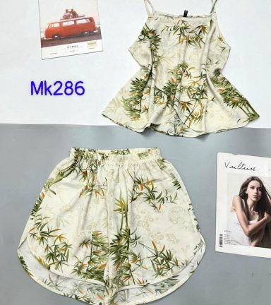 Đồ bộ áo hai dây quần đùi vải tonl hình hoa cỏ khác nhau - DBO4689