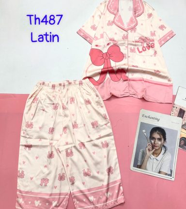 Đồ bộ quần lửng latin áo tay ngắn cổ bẻ in nhiều hình - DBO4742