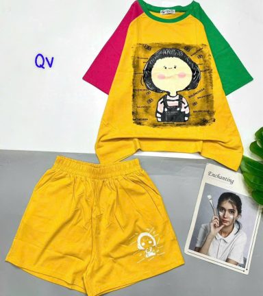 đồ bộ quần đùi áo tay ngắn in hình bé tóc ngang - DBO4830