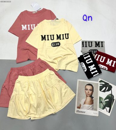 đồ bộ chân váy có quần áo tay ngắn in chữ miu miu - DBO4889