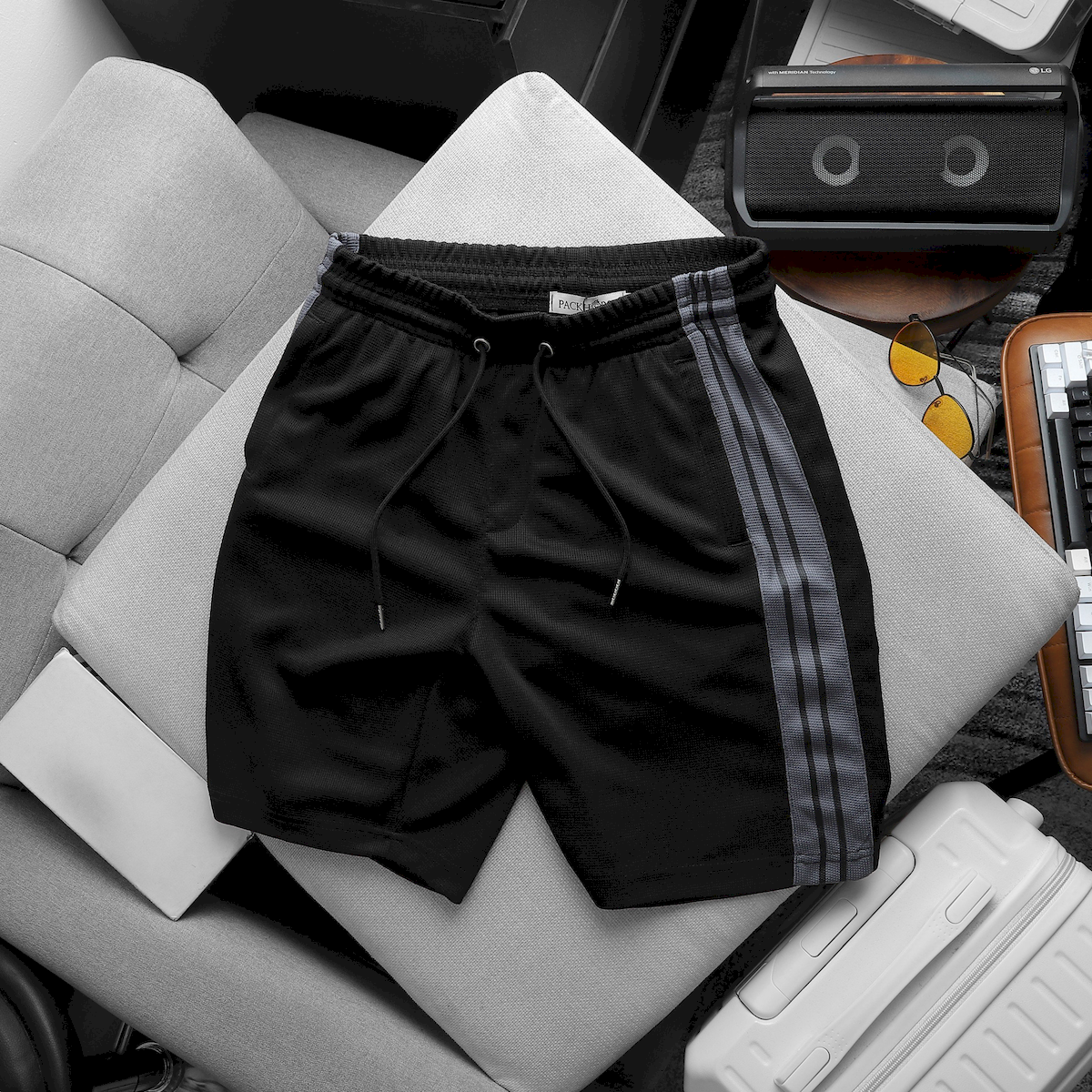 24747_z5678756424148-d1c751f2909b6777c5b3e0f8c2df7973_20240729172121-3.png Quần Short Thun Nam Pack Horse Viền Sọc Thể Thao - QB435