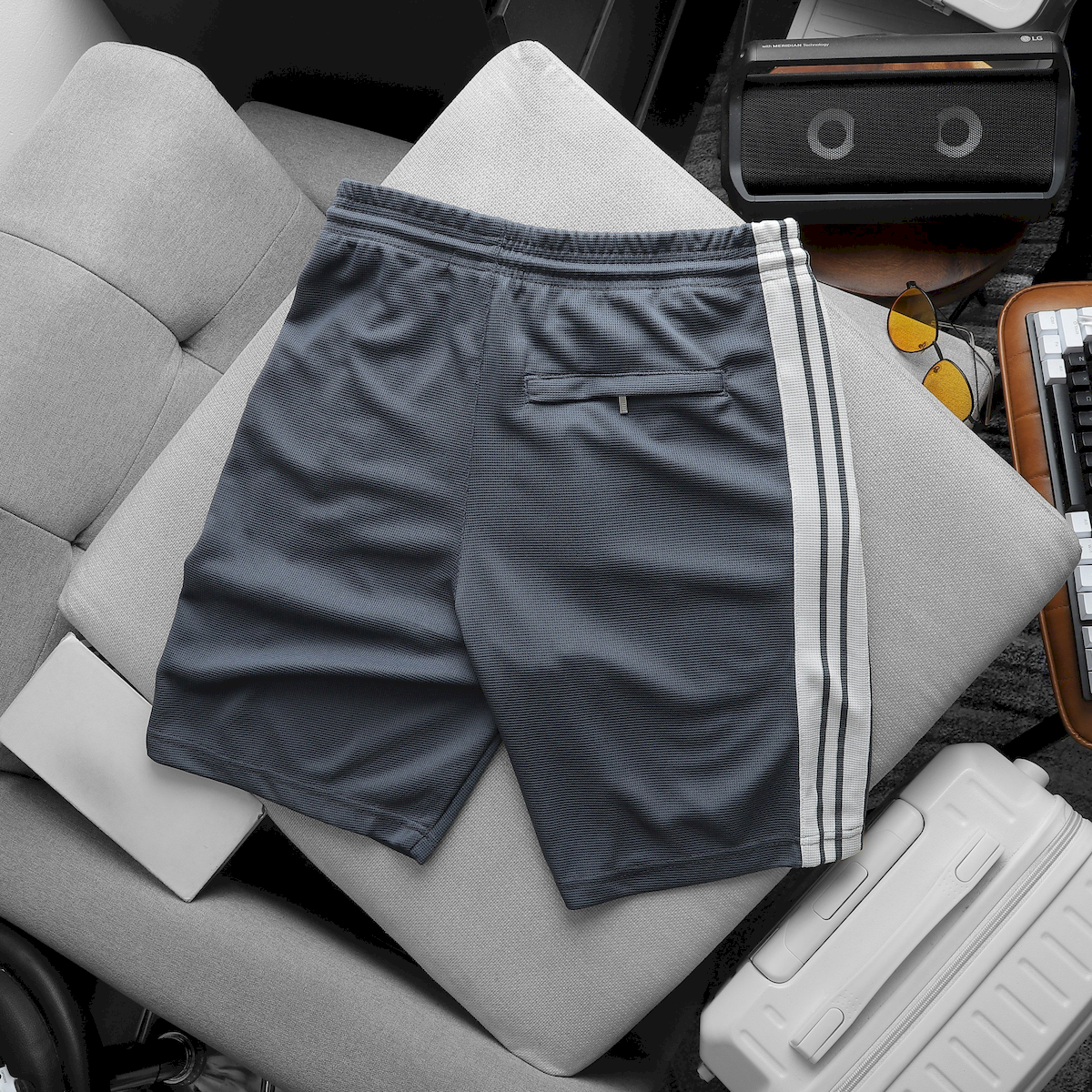 24747_z5678756460072-771d5df78d60c0a78f55ccd69215fbf8_20240729172122-3.png Quần Short Thun Nam Pack Horse Viền Sọc Thể Thao - QB435