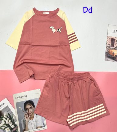 Đồ bộ quần đùi áo tay ngắn in hình chó quần 3 sọc - DBO4926