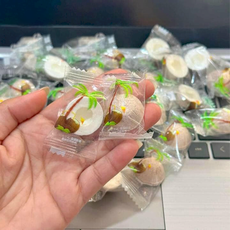 24893_vn-11134207-7r98o-lun59l9olw6d2b_20240826175719-5.png Kẹo Dừa Sấy Giòn 250g Hộp - KDSG01