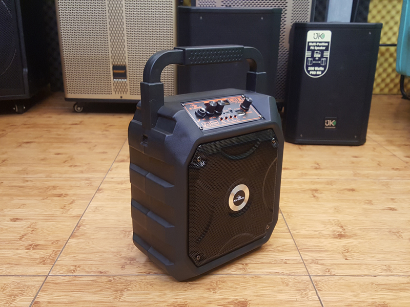 Loa Bluetooth Kiomic K 68 Kèm Mic Karaoke 5 Loa Bluetooth Kiomic K 68 Kèm Mic Karaoke