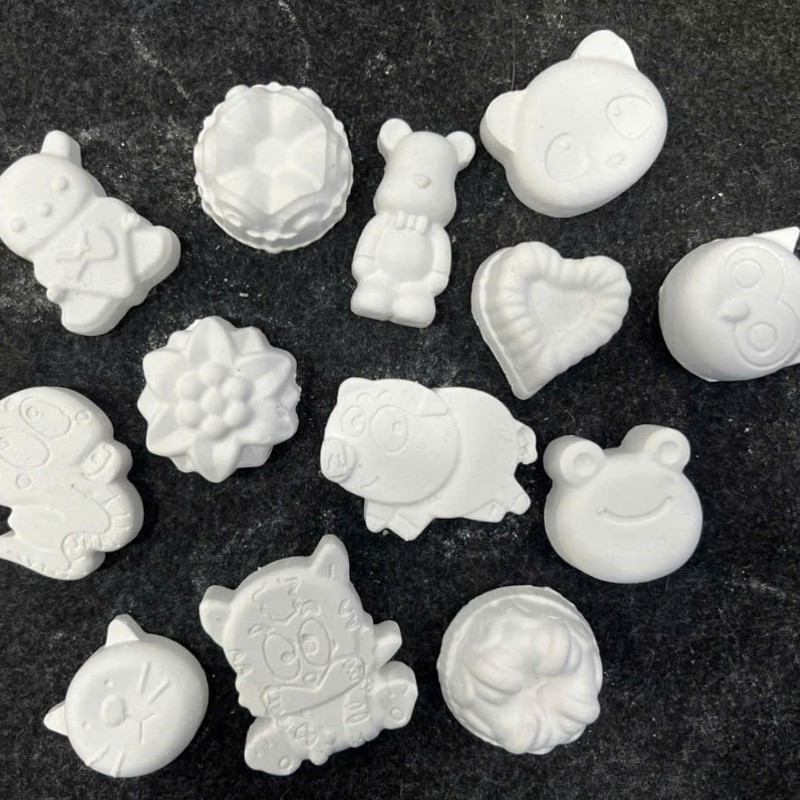 25266_o1cn01aparws2aqqstio8wt-2214121158255-0-cib-photoroom-4_20240925163759-4.jpg Combo 5 Hộp Tượng Mini Tô Màu Cho Bé - TMNTMCB