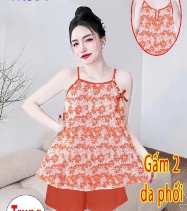 Đồ bộ gấm phối lụa mờ quần đùi trơn áo yếm 2 dây có nút trung - DBO5061