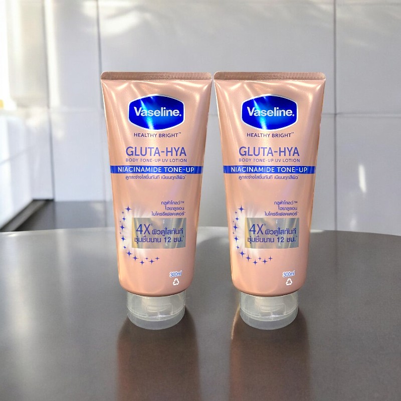 25299_vaseline-4x-phu-photoroom-2_20240927114347-1.jpg Sữa Dưỡng Thể Vaseline 4X Gluta-Hya Niacinamide Tone Up 300ml (Hàng nhập khẩu có tem phụ) - 8851932439923
